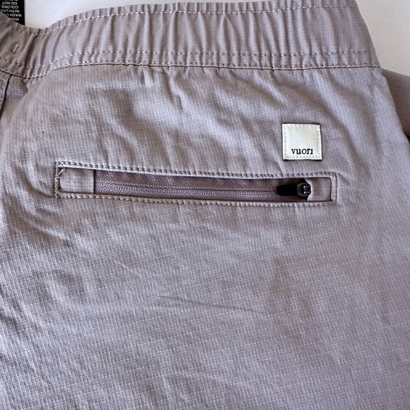 Vuori Ripstop Pants - Picture 2 of 13
